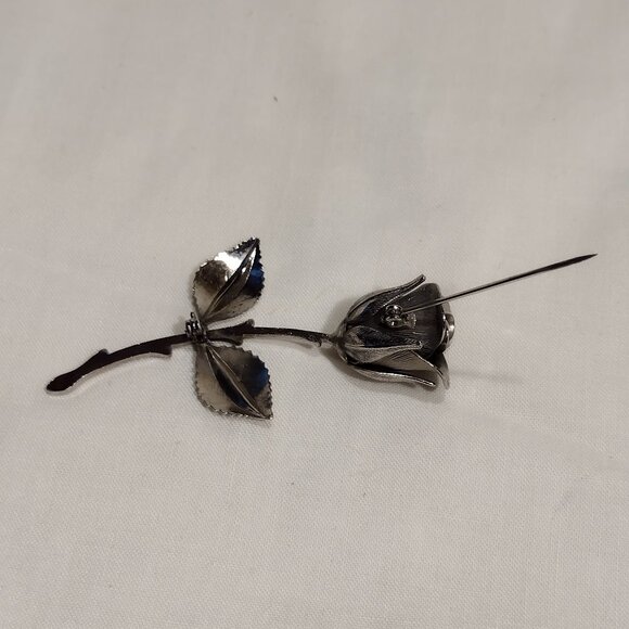 "Legend of the Christmas Rose" Pin - Picture 5 of 5